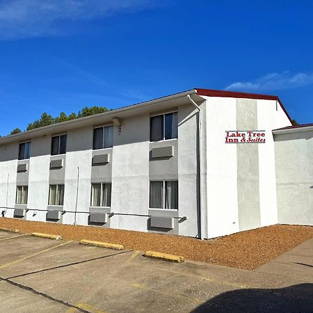 Lake Tree Inn & Suites Marion Eksteriør billede