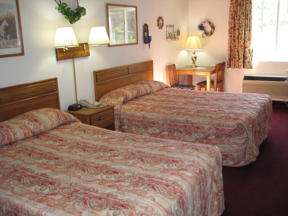 Lake Tree Inn & Suites Marion Eksteriør billede