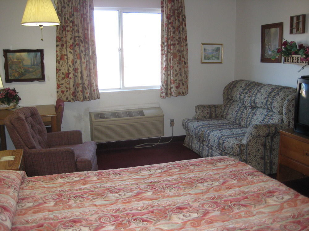 Lake Tree Inn & Suites Marion Eksteriør billede